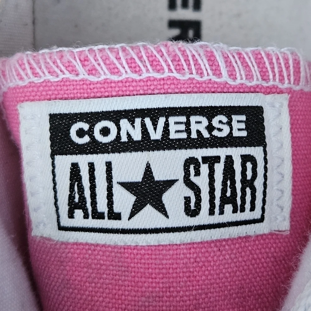 Converse Chuck Taylor Low Top Sneakers Bubblegum Pink Shoes Mens 11.5 Women 13.5